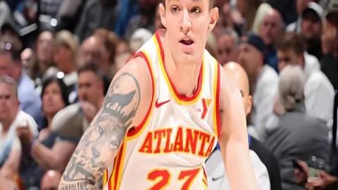 大乐透期号专家质合分析：科斯特罗马斯巴达客场分析