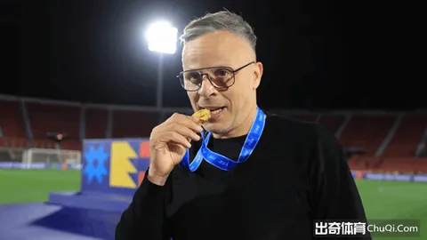 辽宁主帅点评：山东篮板优势明显，专家建议提升自我以晋级